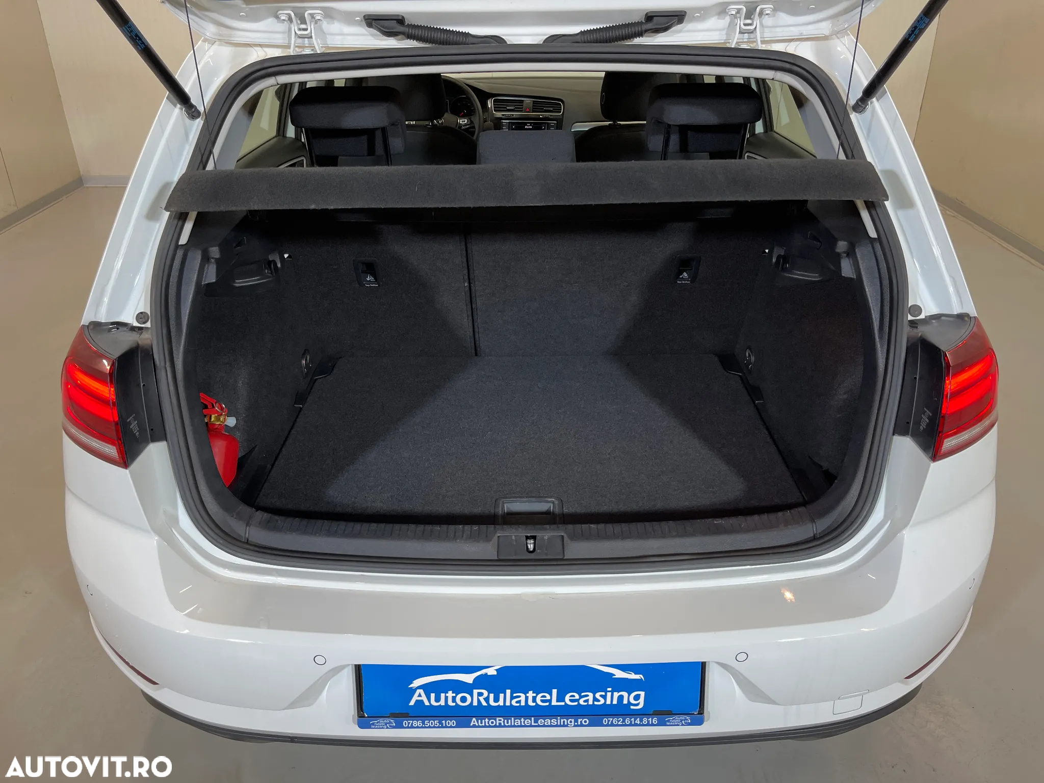 Volkswagen Golf 1.6 TDI Trendline - 12