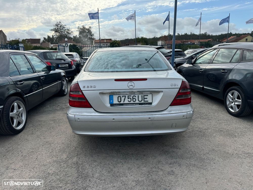 Mercedes-Benz E 220 CDi Avantgarde - 5