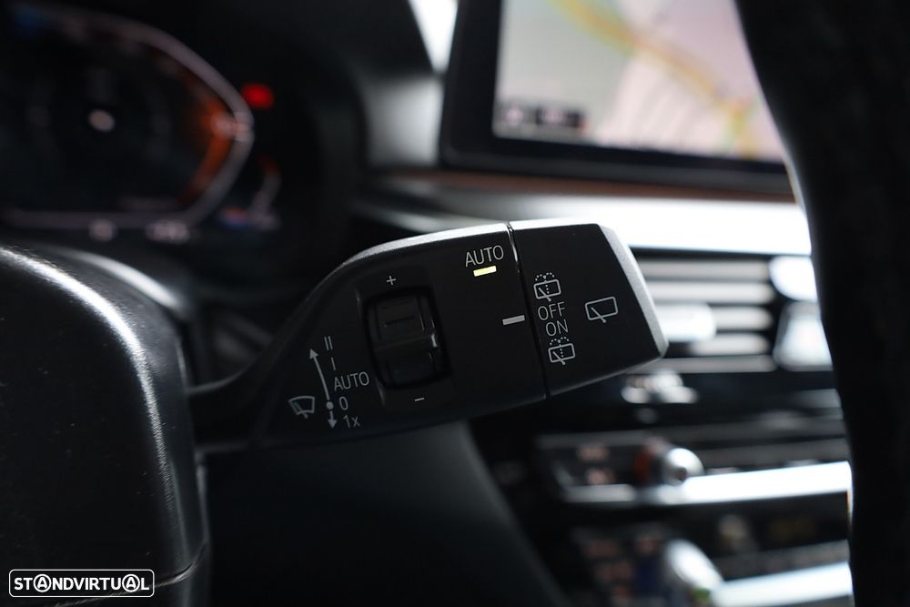 BMW 520 d Pack Desportivo M Auto - 46