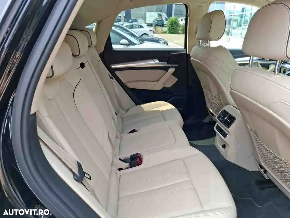 Audi Q5 50 TFSI e quattro S tronic sport - 13
