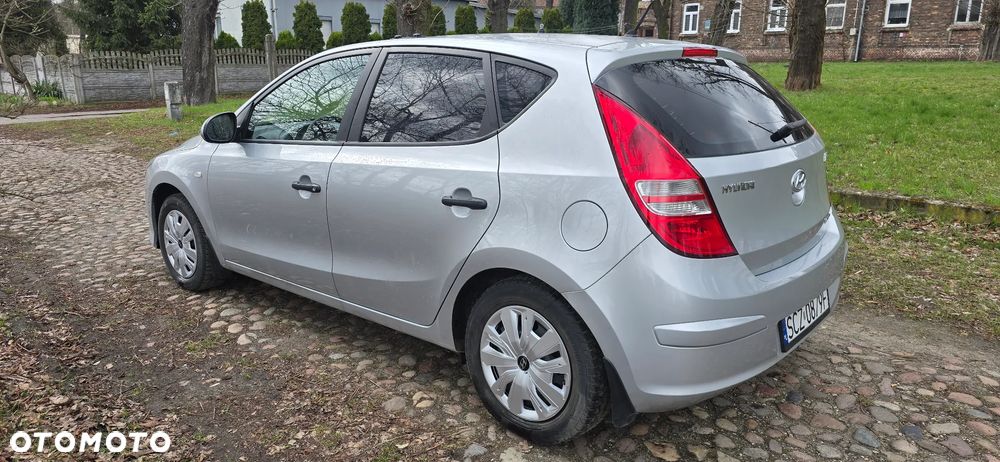Hyundai i30 2.0 CRDi Style - 12