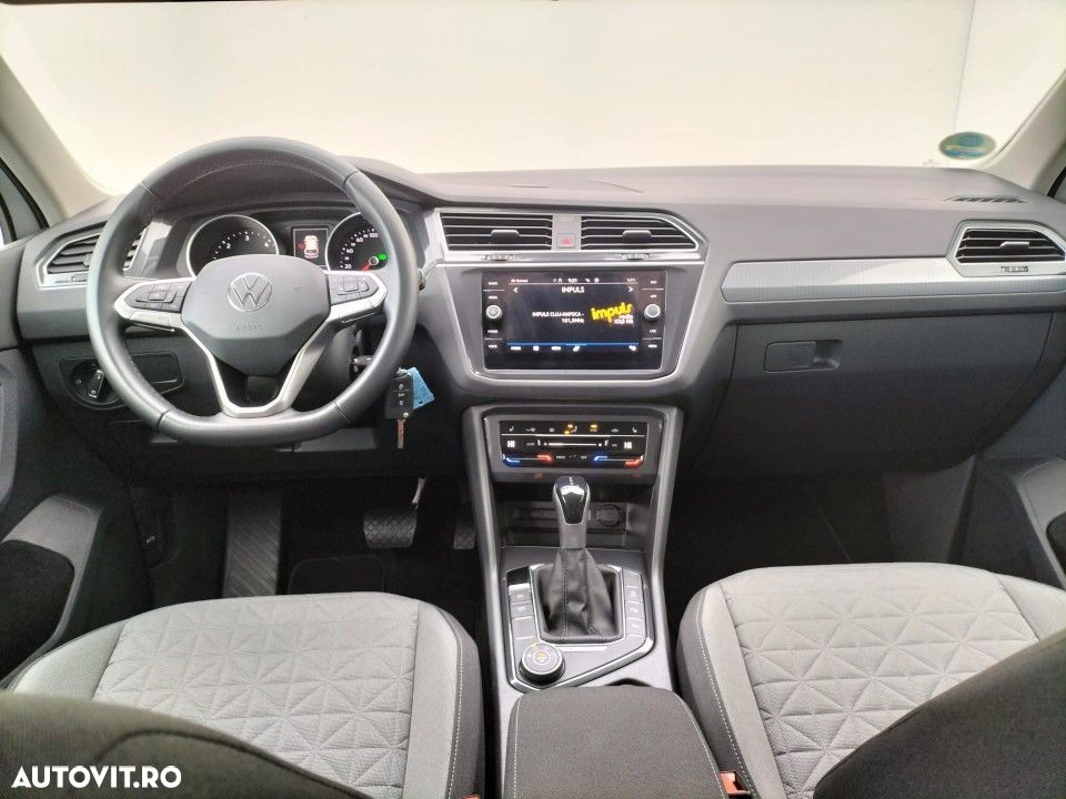 Volkswagen Tiguan - 4