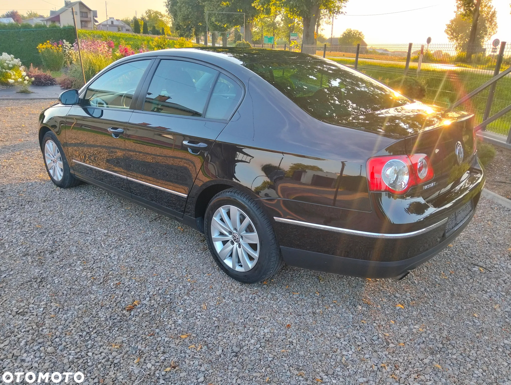 Volkswagen Passat 1.6 Trendline - 4