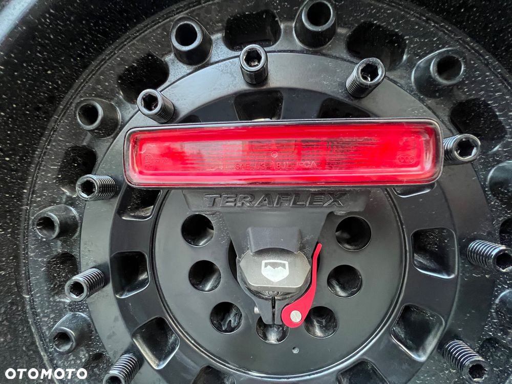 Jeep Wrangler - 34