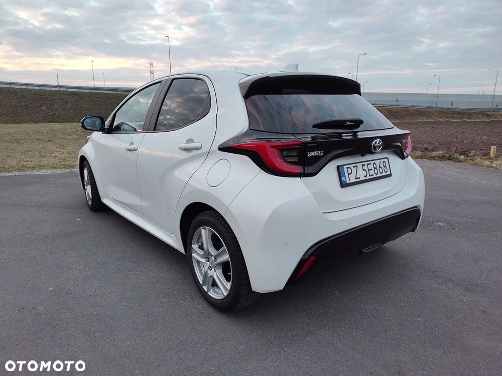 Toyota Yaris Hybrid 1.5 Executive - 9