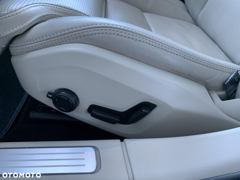 Volvo V90 Cross Country - 27
