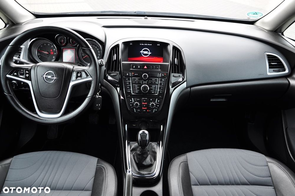 Opel Astra 1.4 Turbo Active - 30