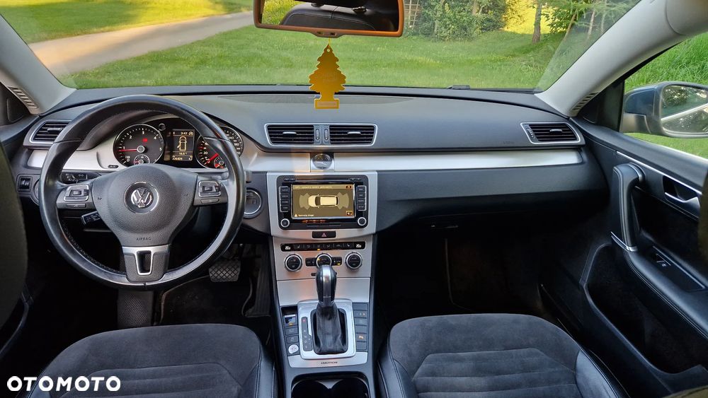 Volkswagen Passat 2.0 TDI 4Mot Highline DSG - 27