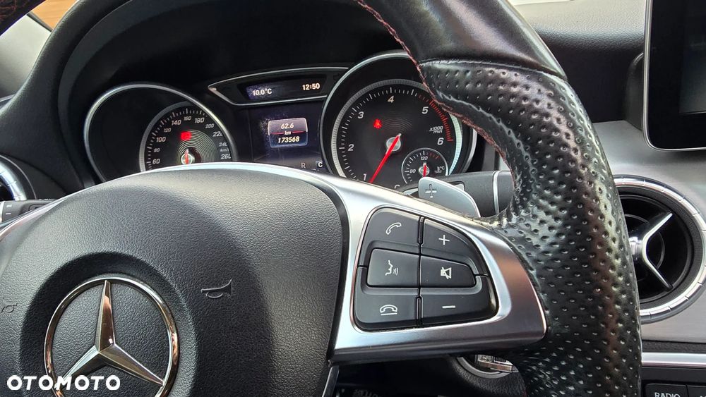 Mercedes-Benz CLA 200 d 7G-DCT AMG Line - 31