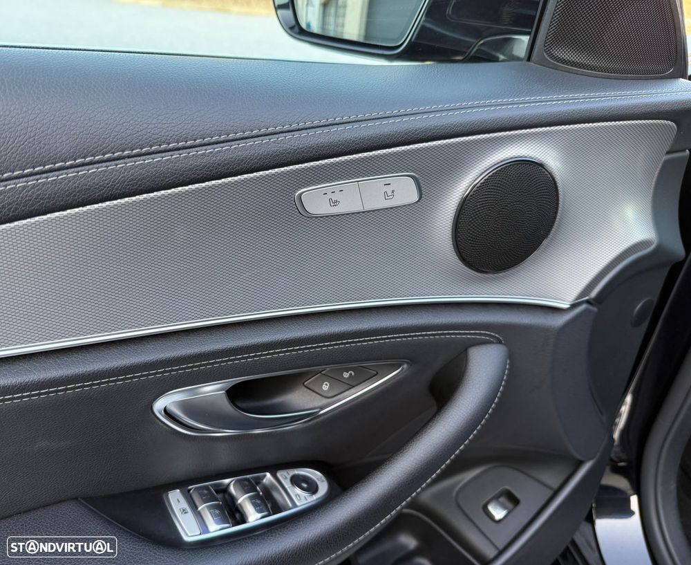 Mercedes-Benz E 300 de AMG Line - 12