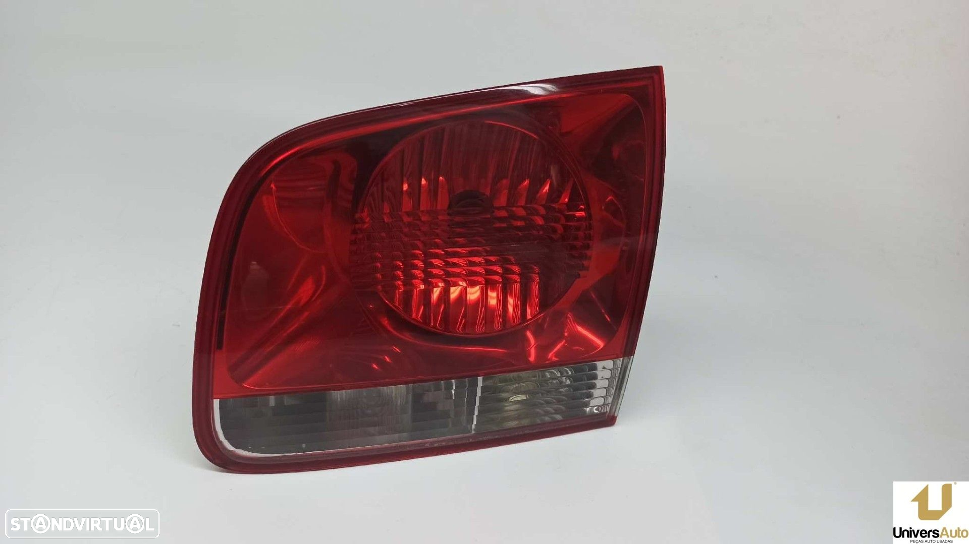 FAROLIM TRASEIRO DIREITO VOLKSWAGEN TOUAREG (7LA) TDI R5 - 10