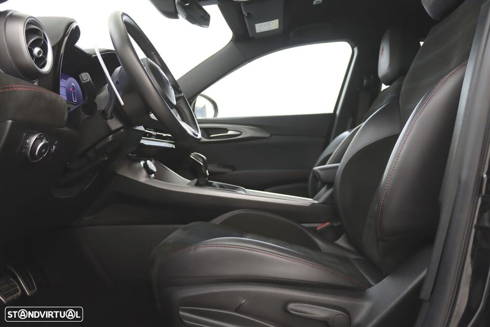 Alfa Romeo Tonale 1.3 Plug-In Hybrid Veloce e-AWD - 5