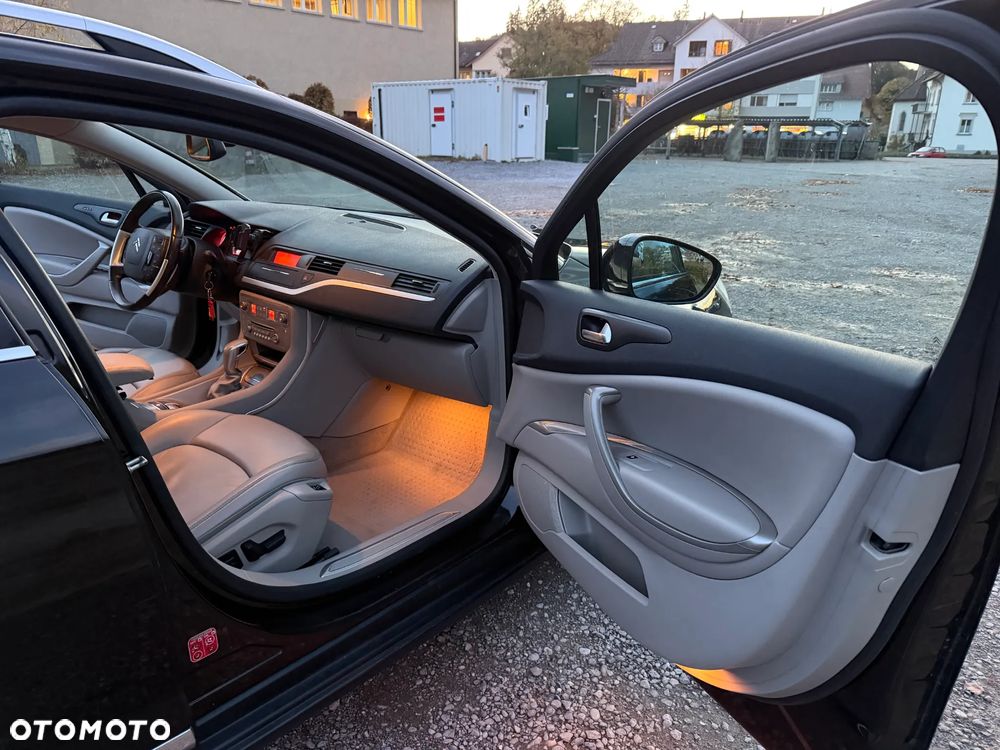 Citroën C5 2.2 HDi Exclusive - 12