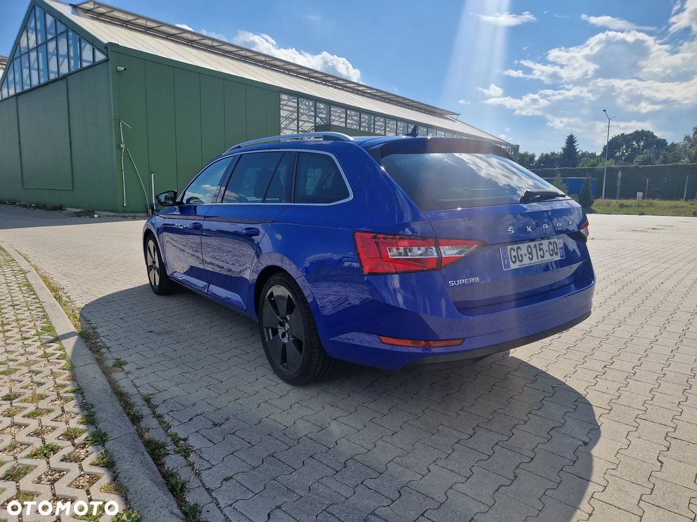 Skoda Superb 2.0 TDI Ambition DSG7 - 15