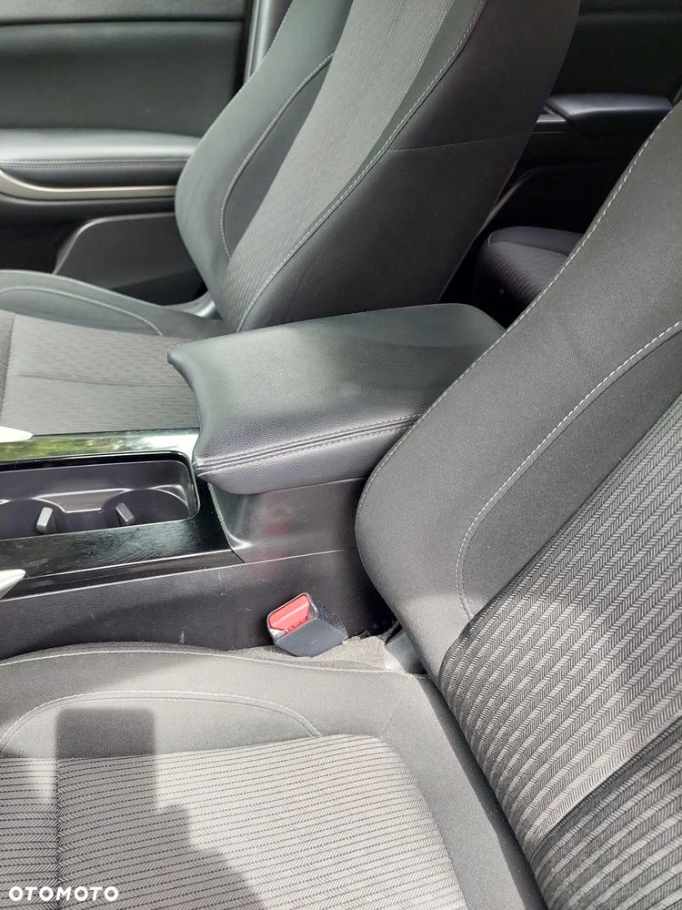 Mitsubishi Eclipse Cross - 4
