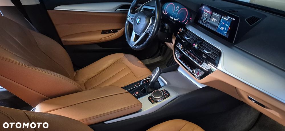 BMW Seria 5 520d Efficient Dynamics Luxury Line sport - 15
