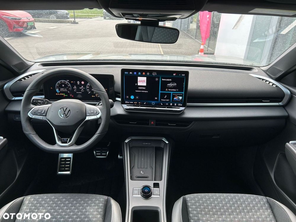 Volkswagen T-Roc - 4