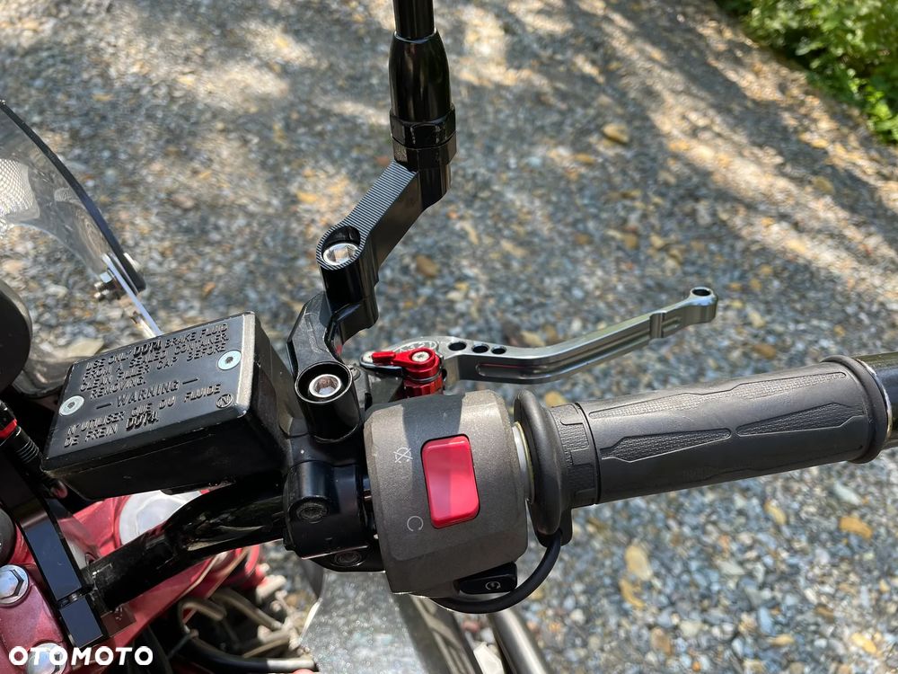 Kawasaki ER - 12