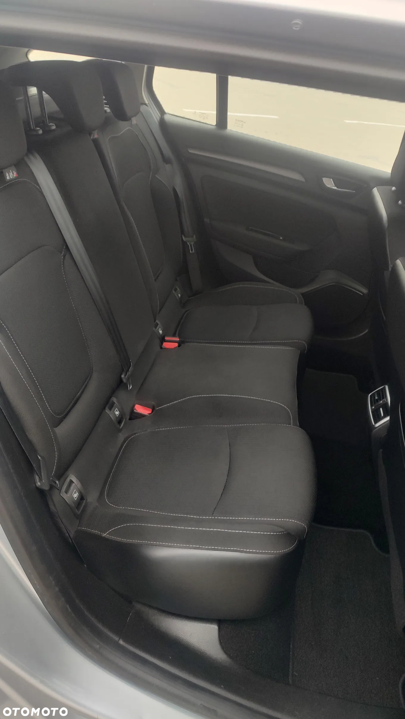 Renault Megane 1.3 TCe FAP Zen - 33