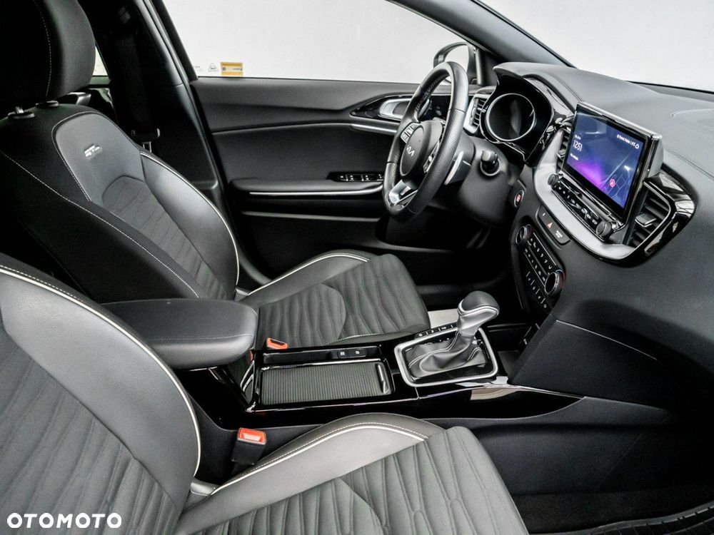 Kia ProCeed 1.5 T-GDI GT Line DCT - 23