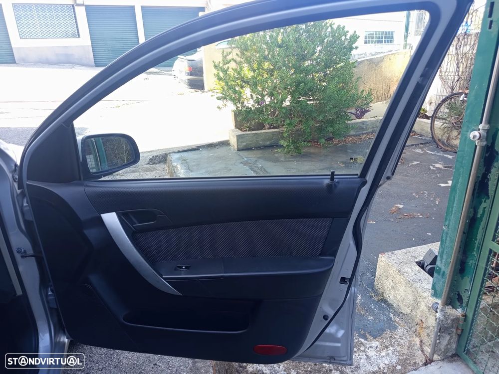 Chevrolet Aveo 1.2 LT Bi-Fuel - 24