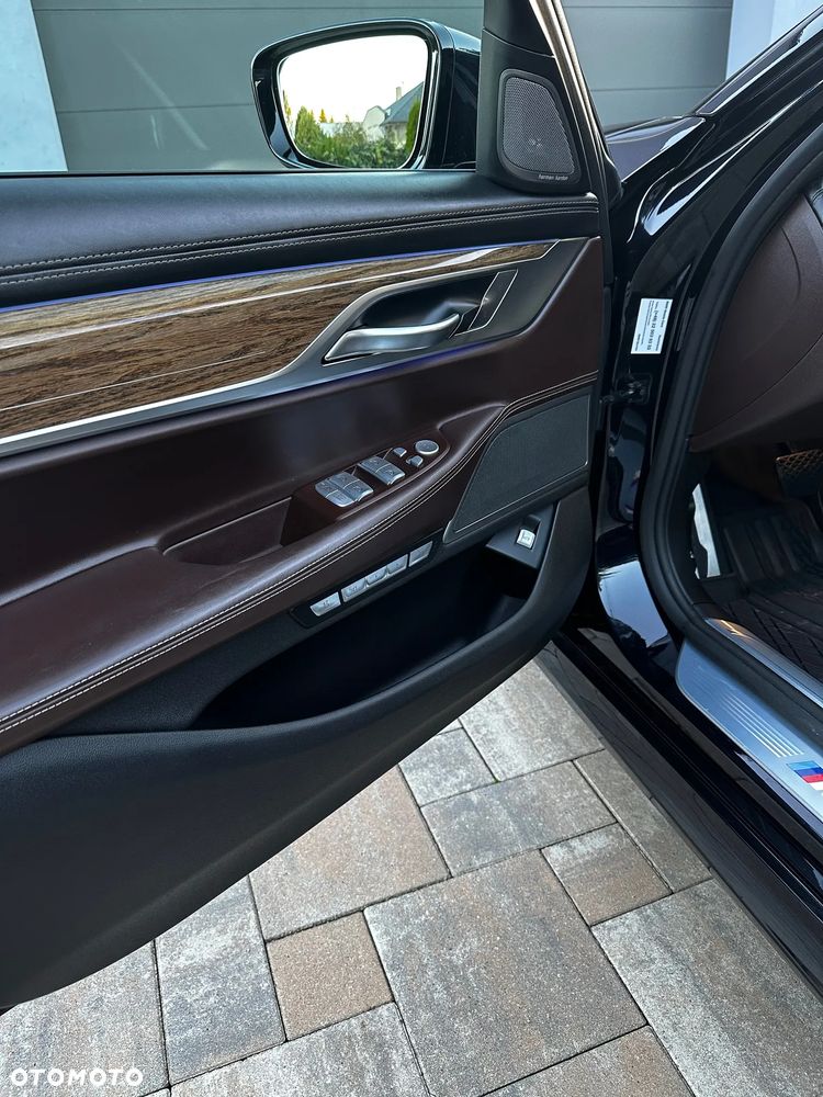 BMW Seria 7 740d xDrive - 15