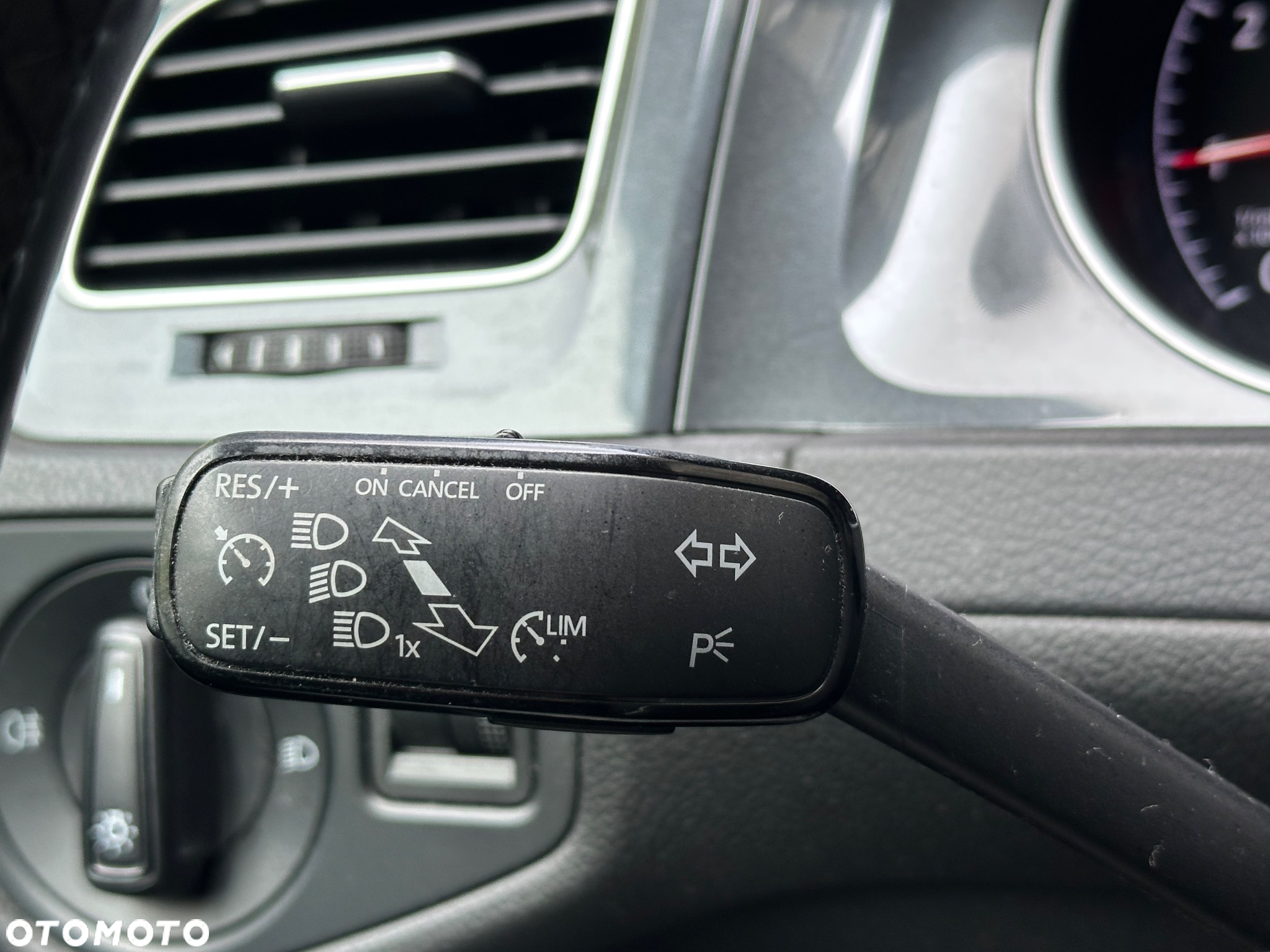 Volkswagen Golf VII 1.0 TSI BMT City - 11