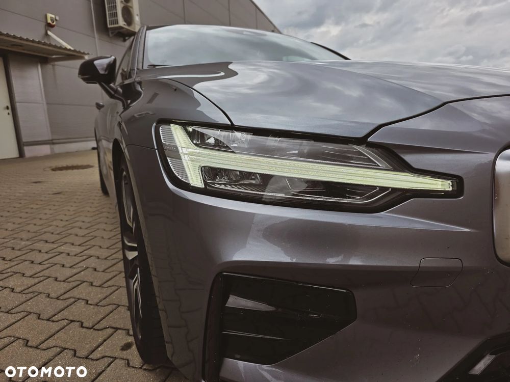Volvo S60 T4 R-Design - 6