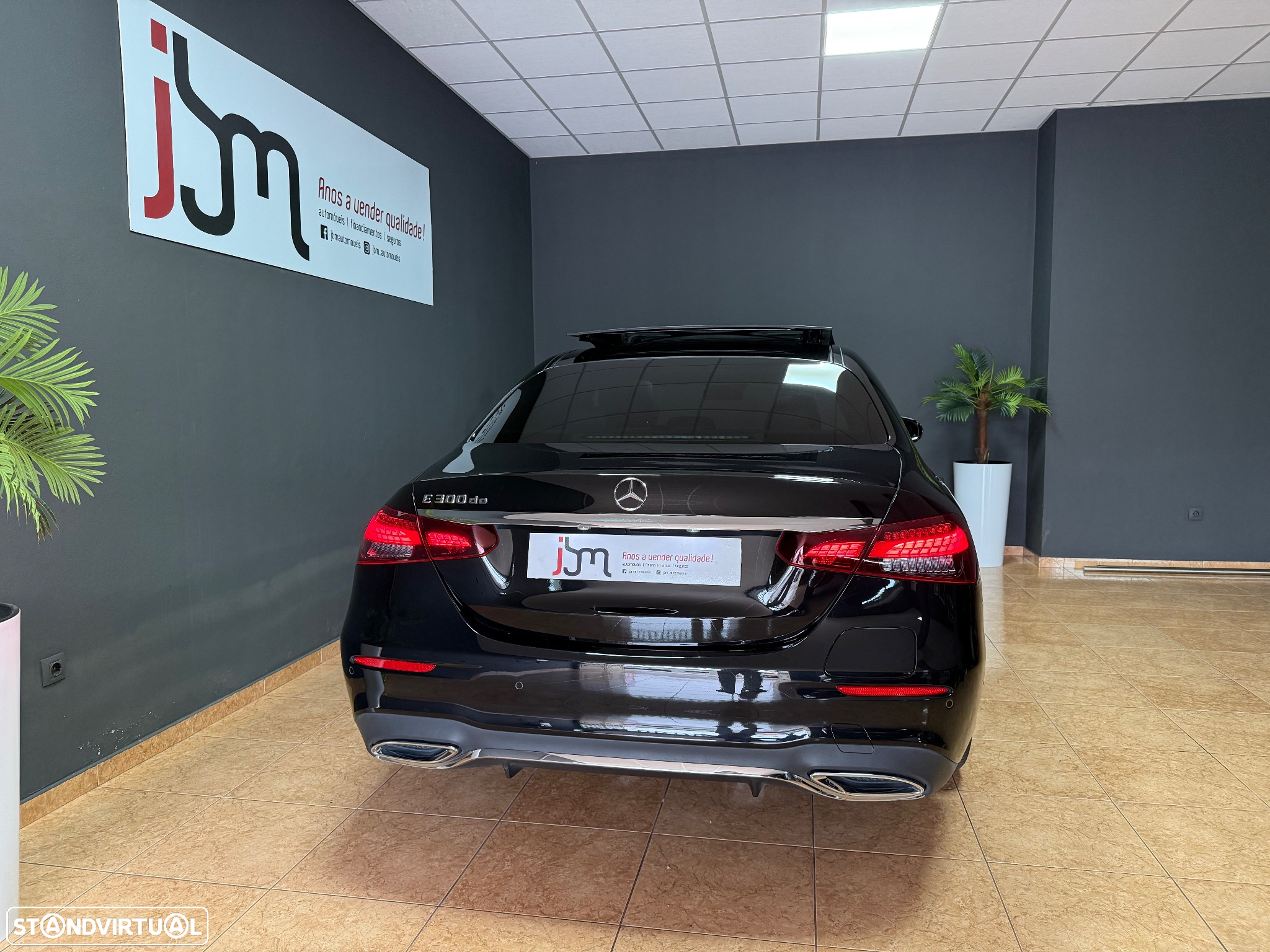 Mercedes-Benz E 300 de AMG Line - 17