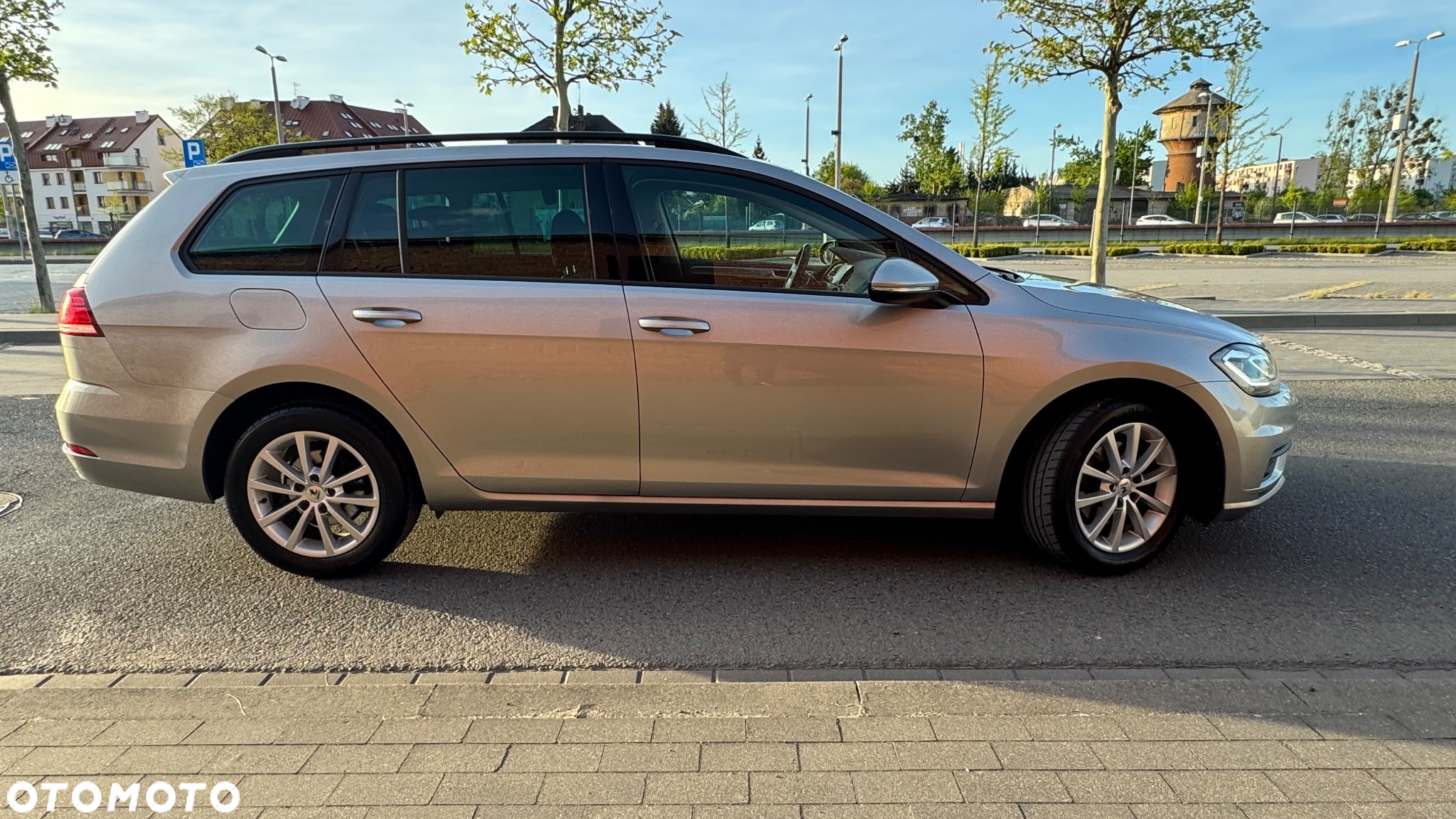 Volkswagen Golf VII 1.6 TDI BMT Trendline - 7