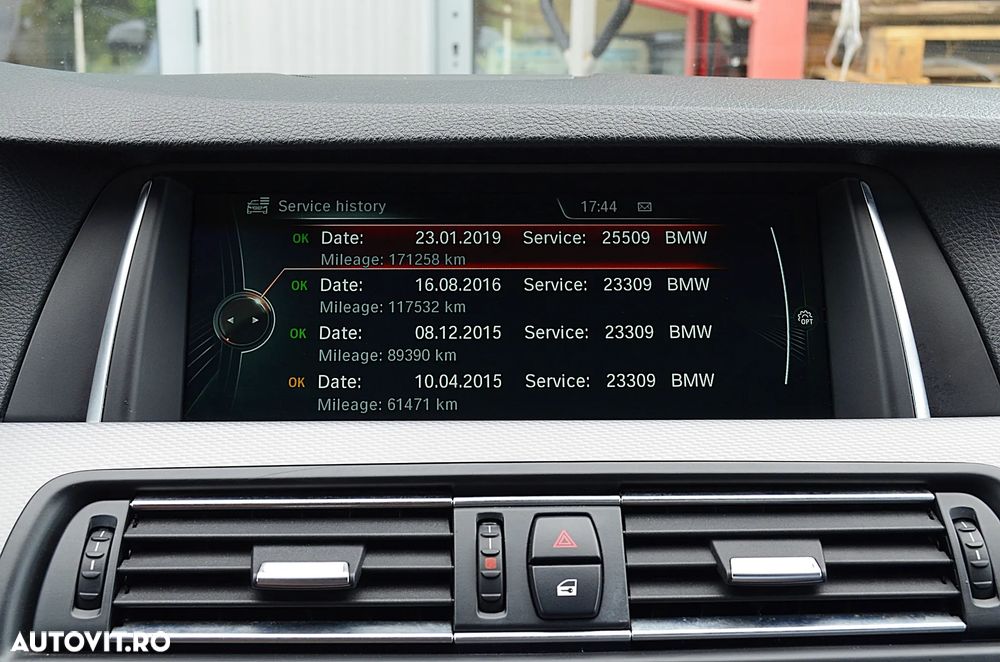 BMW Seria 5 520d xDrive Aut. - 33