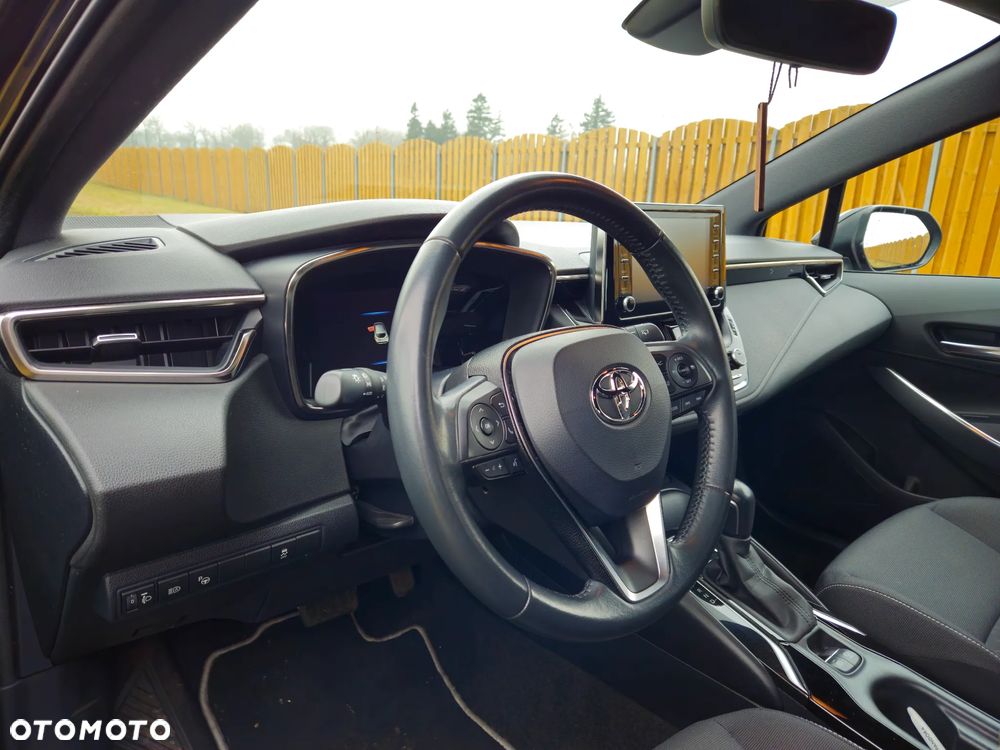 Toyota Corolla 1.8 Business Edition - 18