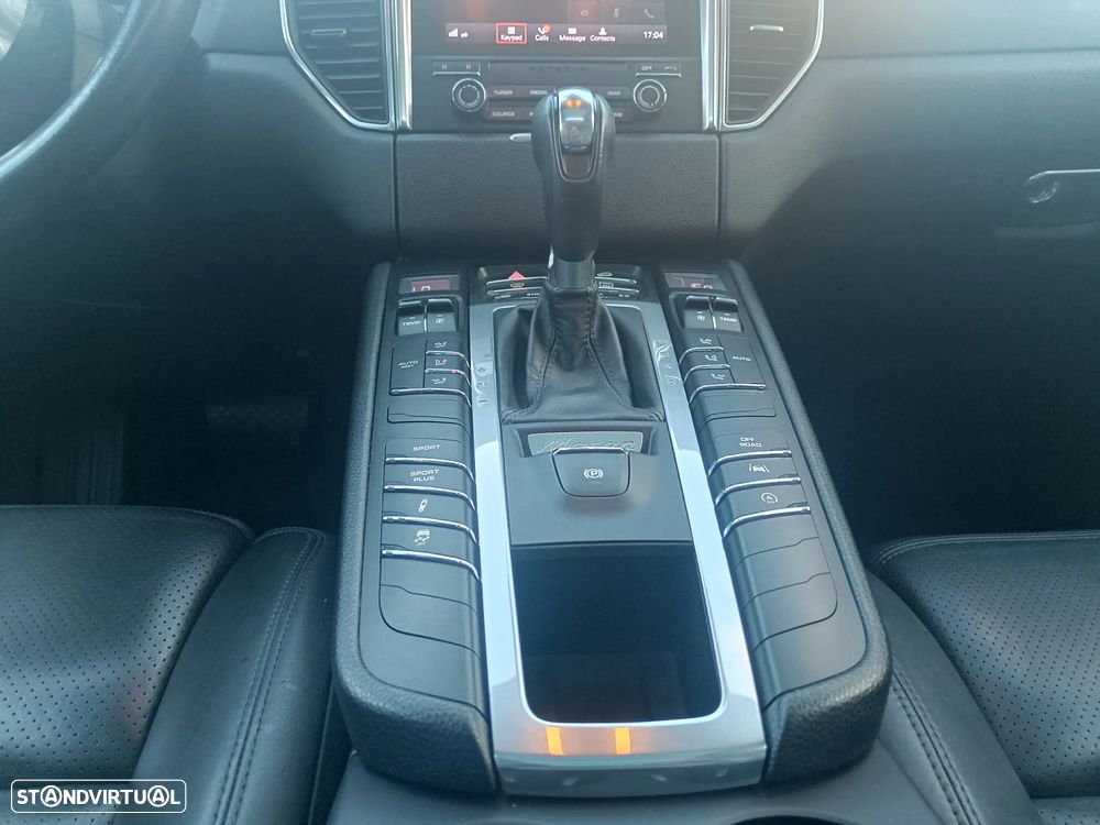 Porsche Macan Standard - 26