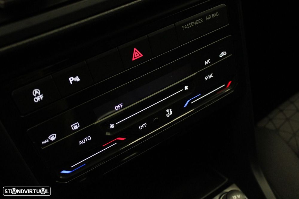 VW T-Cross 1.0 TSI Life - 21