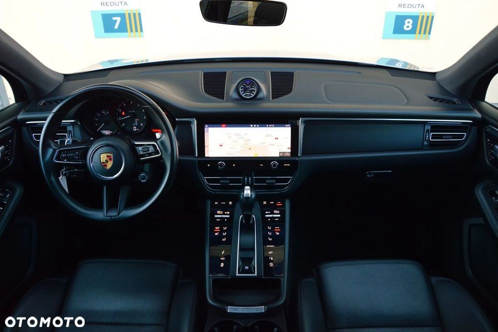 Porsche Macan Standard - 3