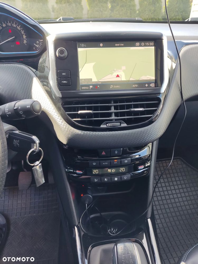 Peugeot 2008 1.2 Pure Tech Crossway S&S - 4