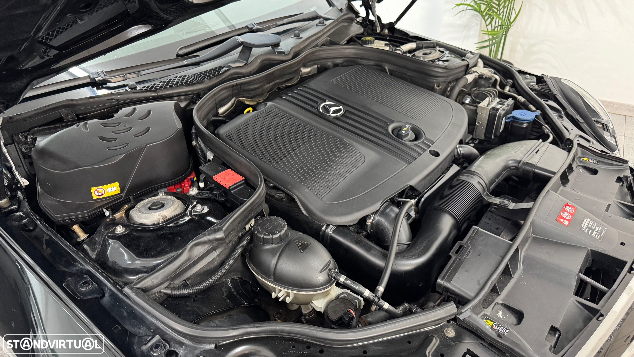 Mercedes-Benz E 250 CDi Avantgarde BE 4-Matic 150g - 37