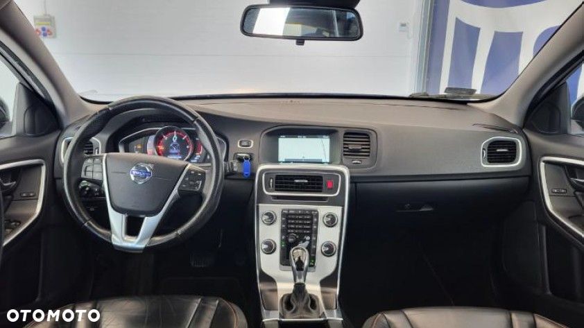 Volvo V60 D3 Drive-E Ocean Race - 14