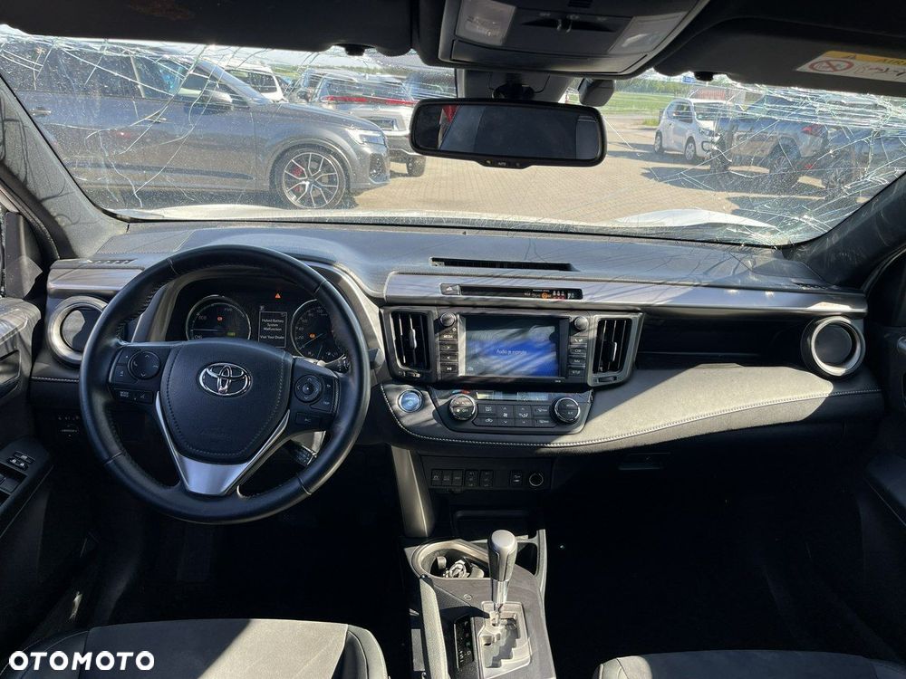 Toyota RAV4 Hybrid Style 4x2 - 13