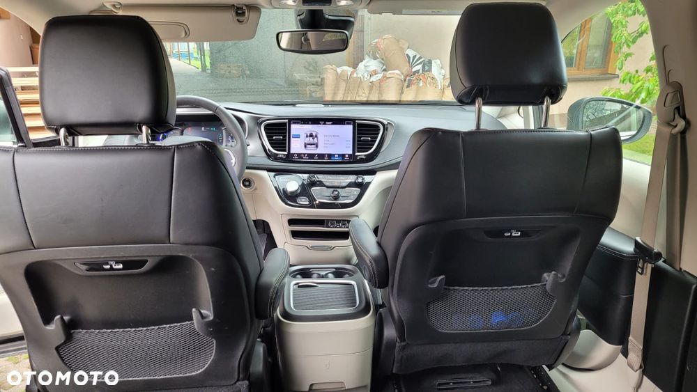 Chrysler Pacifica - 9