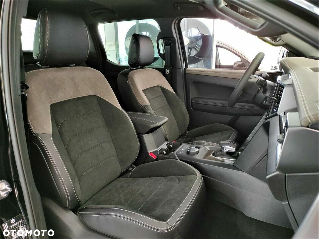 Volkswagen Amarok - 11