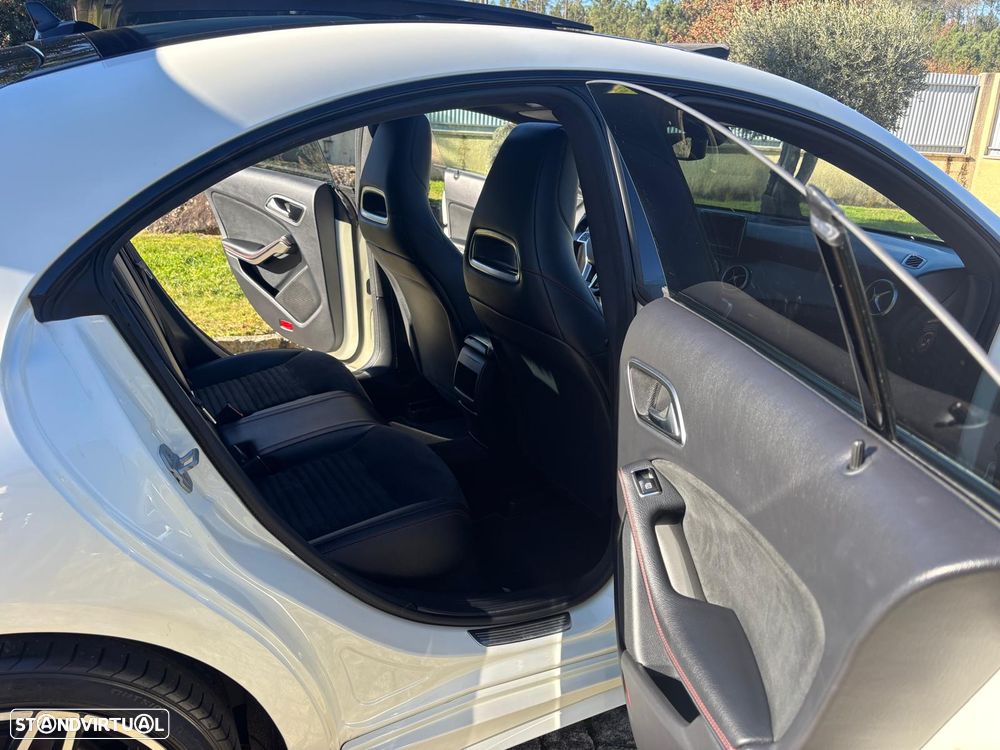 Mercedes-Benz CLA 220 CDI AMG Line Aut. - 25