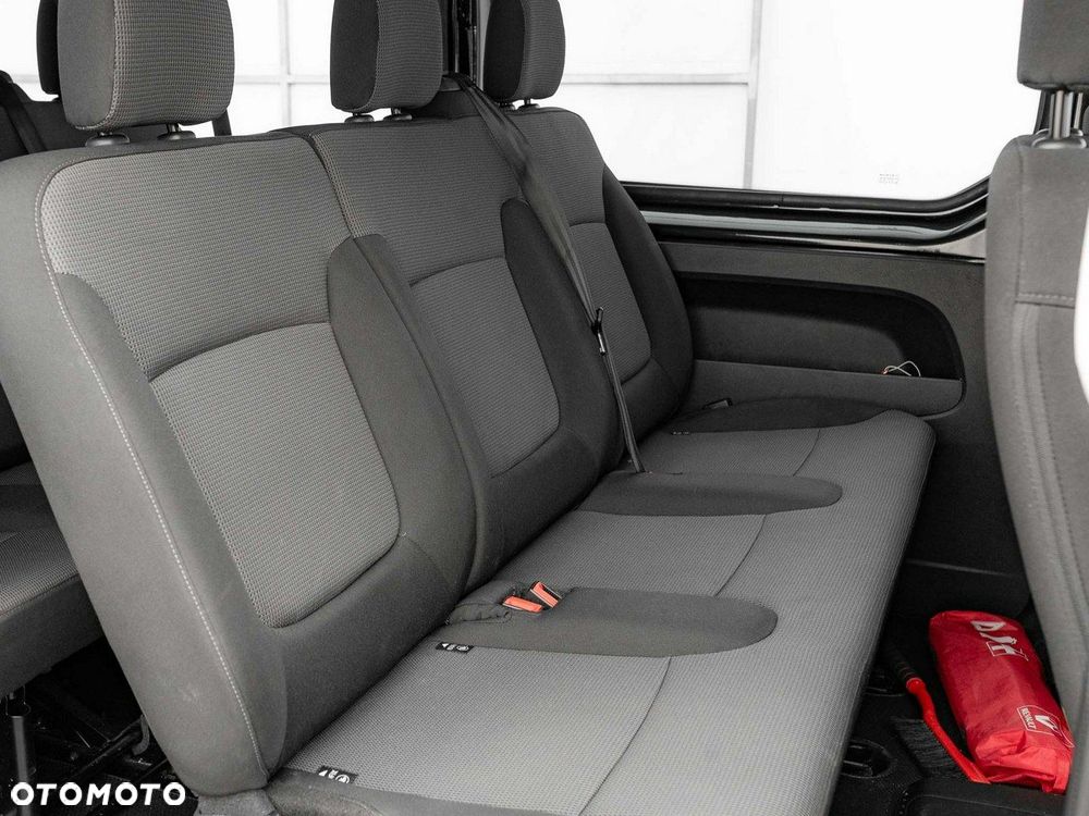 Renault Trafic - 25