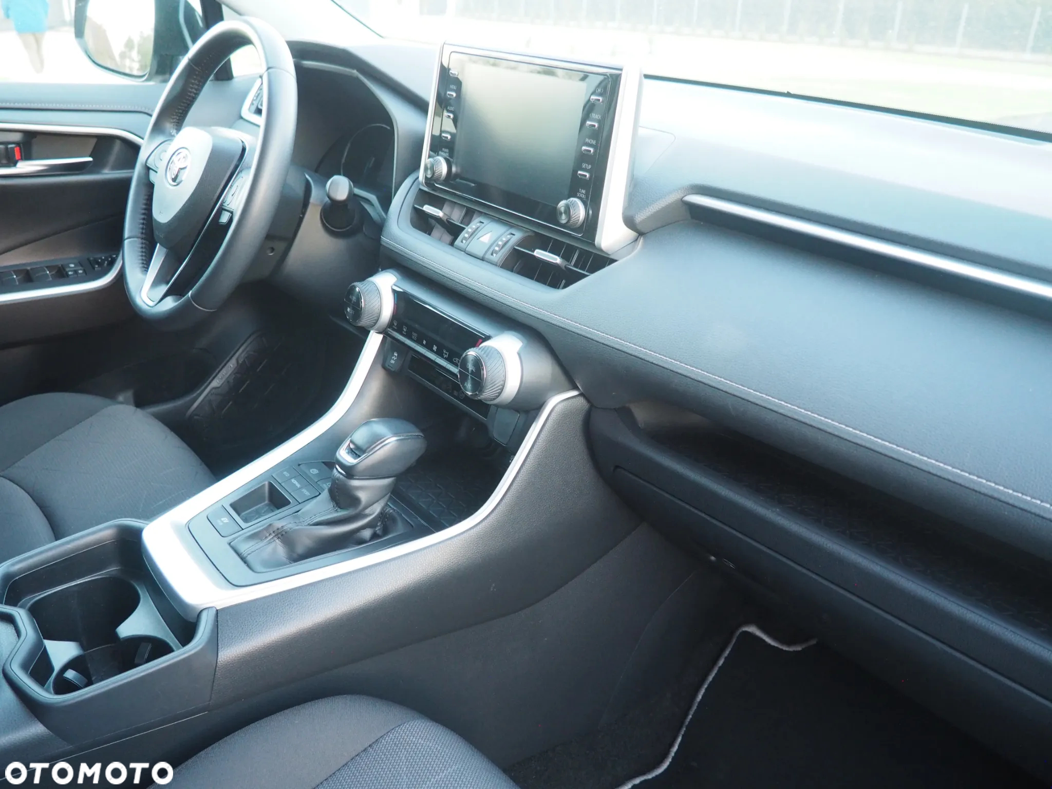 Toyota RAV4 2.5 Hybrid Comfort 4x2 - 36