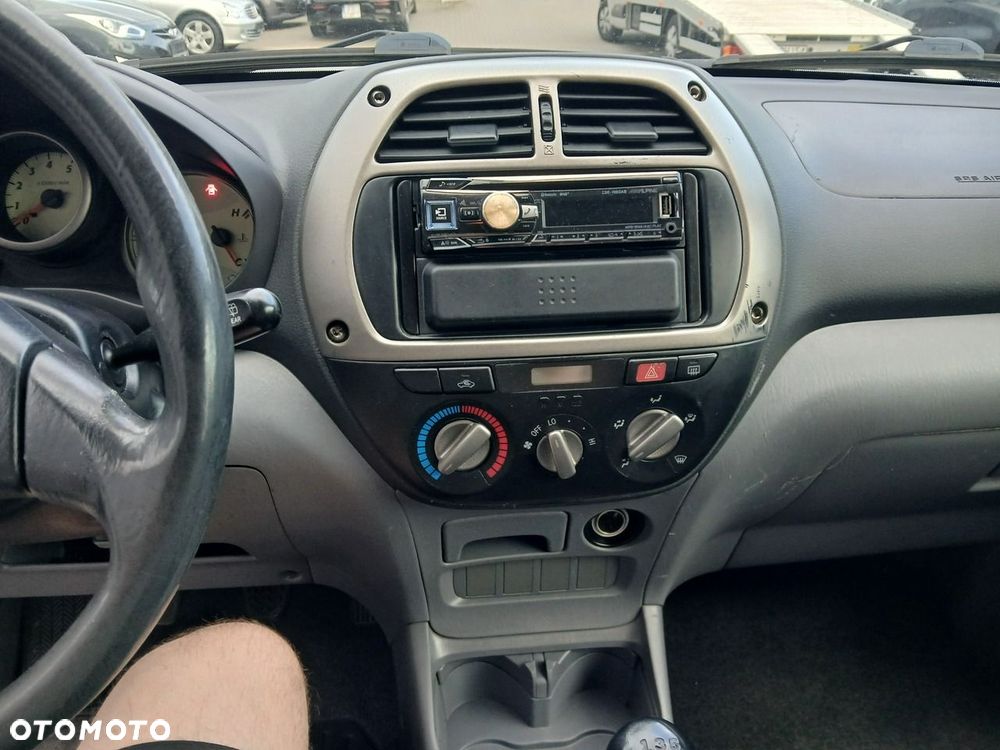 Toyota RAV4 4x2 Edition - 18