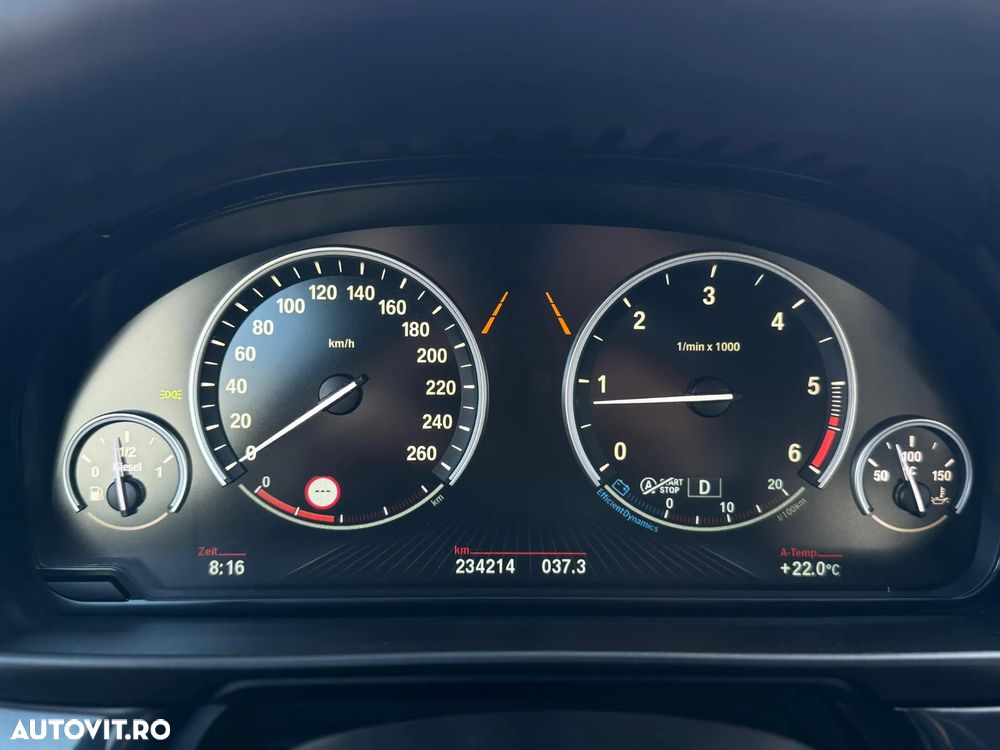 BMW Seria 5 520d Aut. - 12