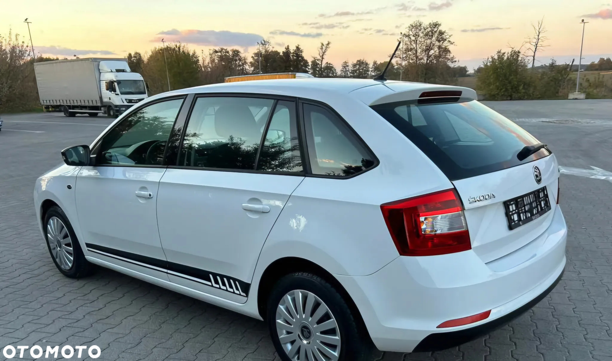 Skoda RAPID 1.2 TSI Ambition - 5