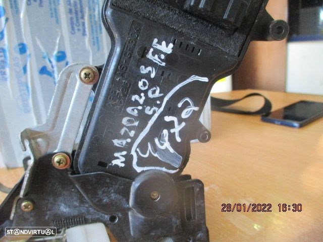 Fecho 3M71A219A65DG MAZDA 2 2005 FE 6 PINOS - 2