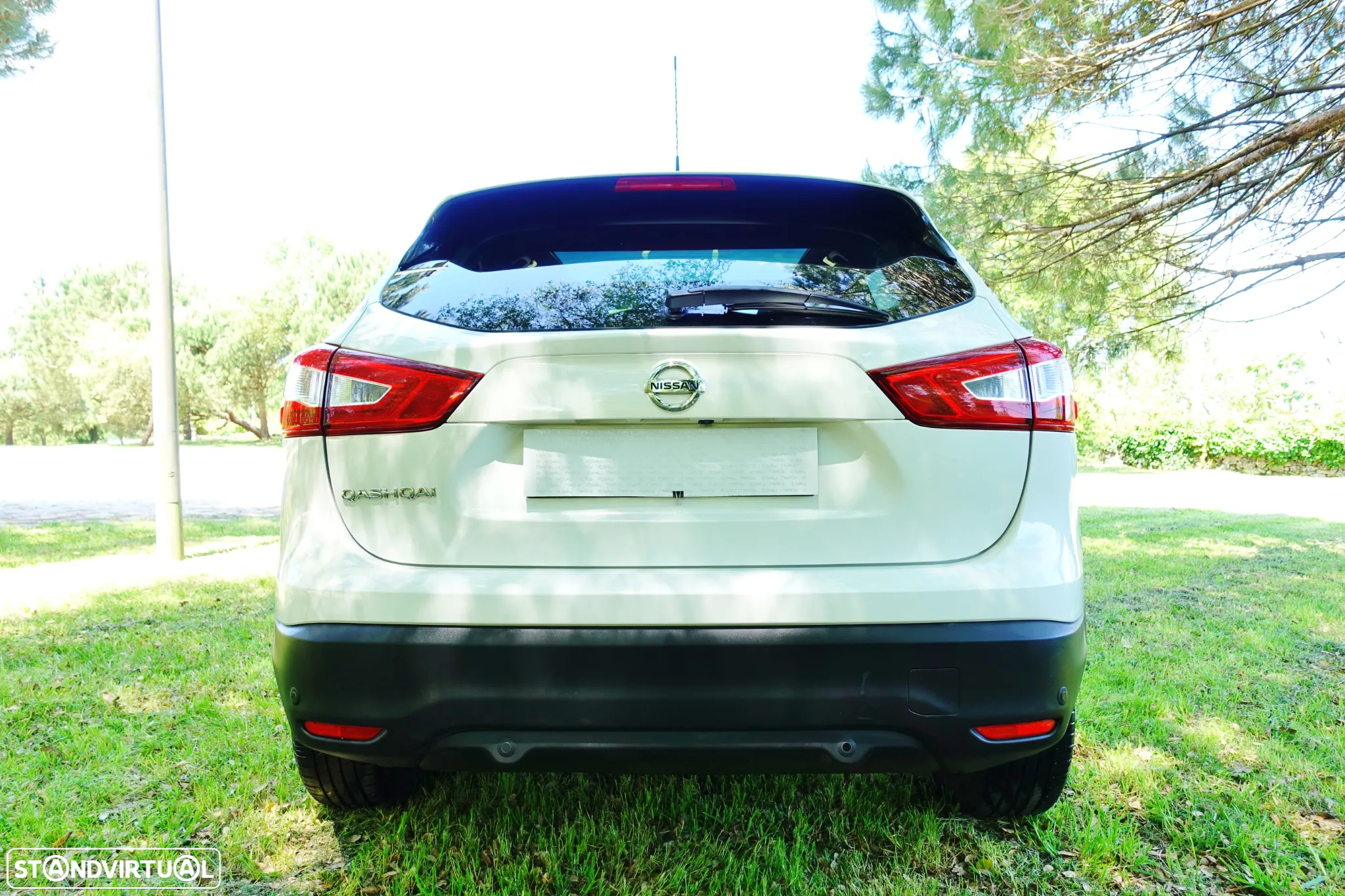 Nissan Qashqai 1.6 dCi N-Connecta 18 - 24