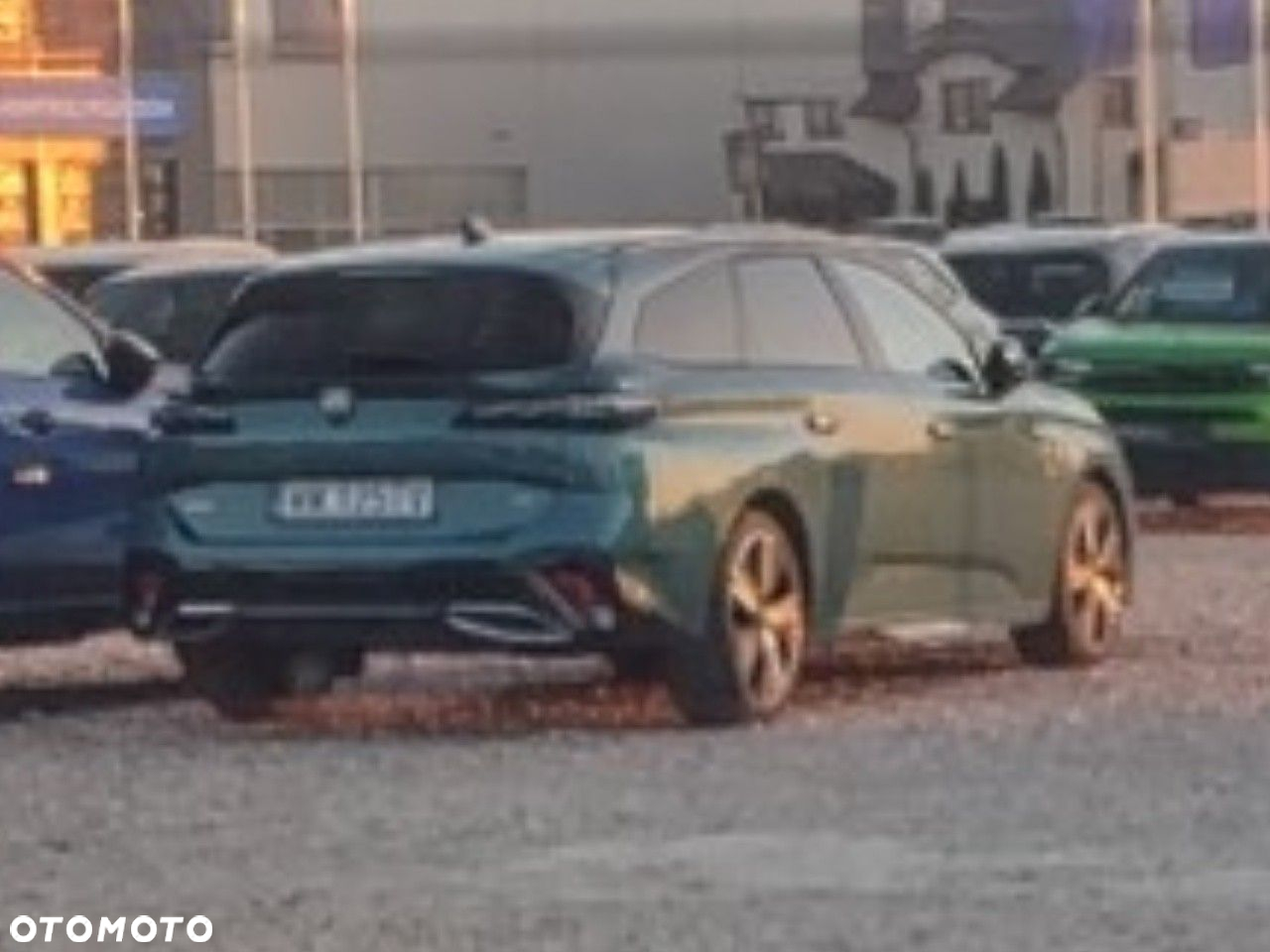 Citroën C4 1.2 PureTech Max S&S EAT8 - 19